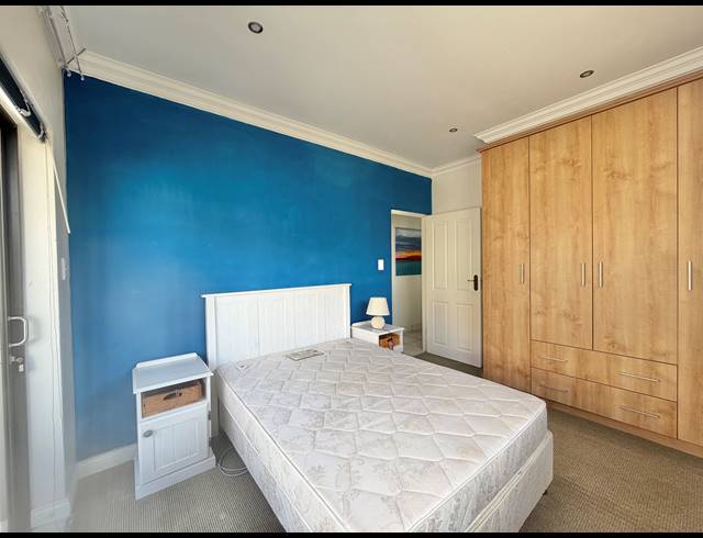3 BEDROOM TOWNHOUSE FOR SALE IN JEFFREYS BAY CENTRAL